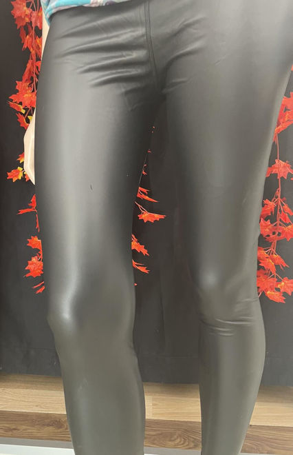 Kép: Bőrhatású Bélelt Cicanadrág / Leggings