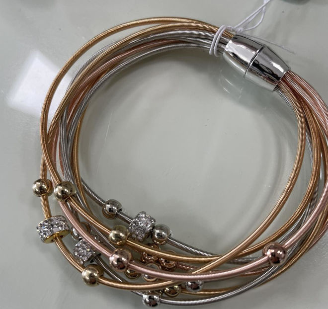 Kép: Arany Rosegold Ezüst Több Soros Strasszos Gyöngyös Karkötő