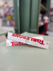 Kép: Toblerone  Fehércsokoládé mézzel és mandulával