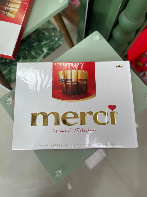 Kép: Merci Csoki Válogatás Óriás Kiszerelás 675g