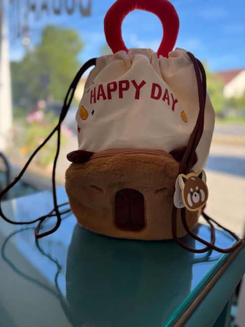 Kép: Capybara Drapp Happy Day Feliratos Hátizsák