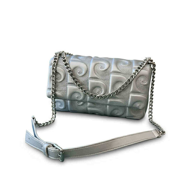 Kép: Ezüst Láncos Kézi / Válltáska