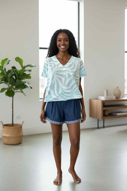 Kép: Verona Kék Fehér Mintás V Kivágású Felső