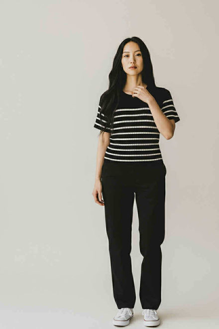 Kép: Fekete Fehér  Csíkos Felső