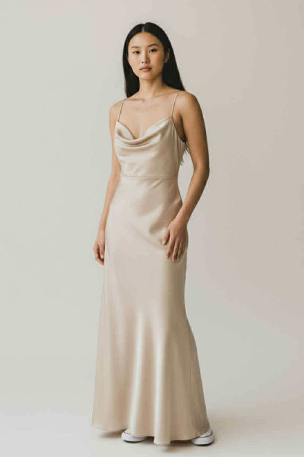 Kép: Pezsgő Fényes Alklami Felvágott Ruha