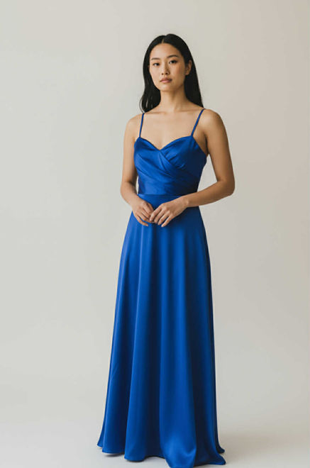 Kép: Királykék Húzott Alul Felvágott Alkalmi Ruha