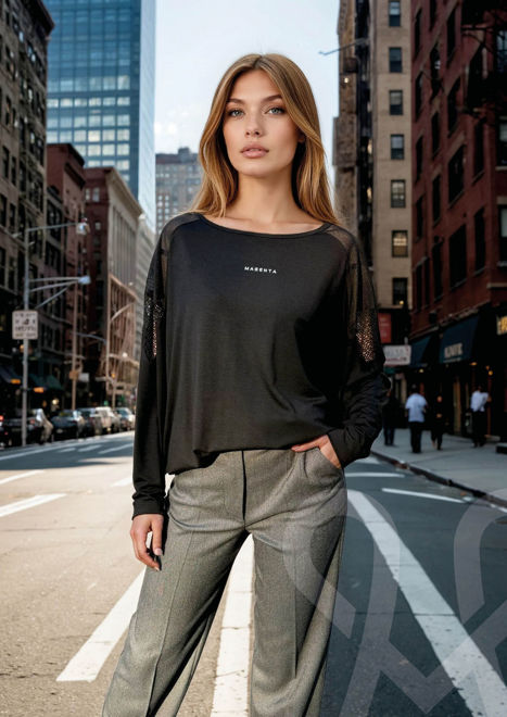 Kép: Magenta Fekete Felső Háló Résszel