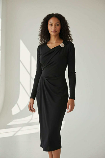 Kép: Fekete Különleges Ejtésű Alkalmi Ruha