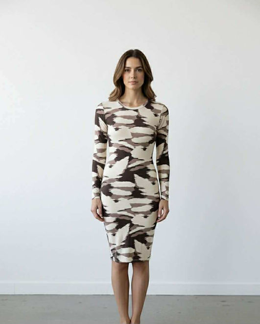 Kép: La Pierre Barna Nude Feszülő Ruha